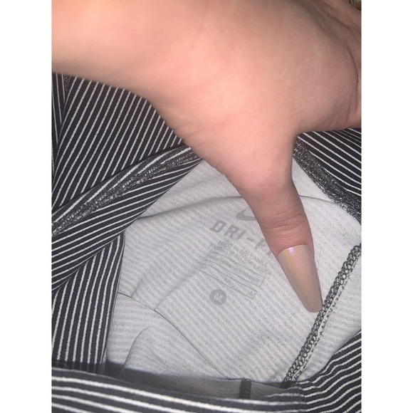 Nike Dri-Fit Mid-Rise Legendary Horizon Slim Fit Legging M NWOT - Picture 5 of 6